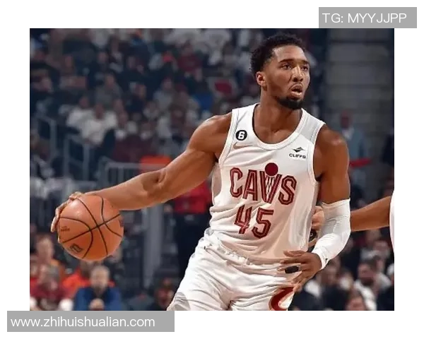 米切尔上季出局受挫激发斗志 提前集结训练誓带领球队再创辉煌 米切尔上季出局受挫激发斗志 提前集结训练誓带领球队再创辉煌